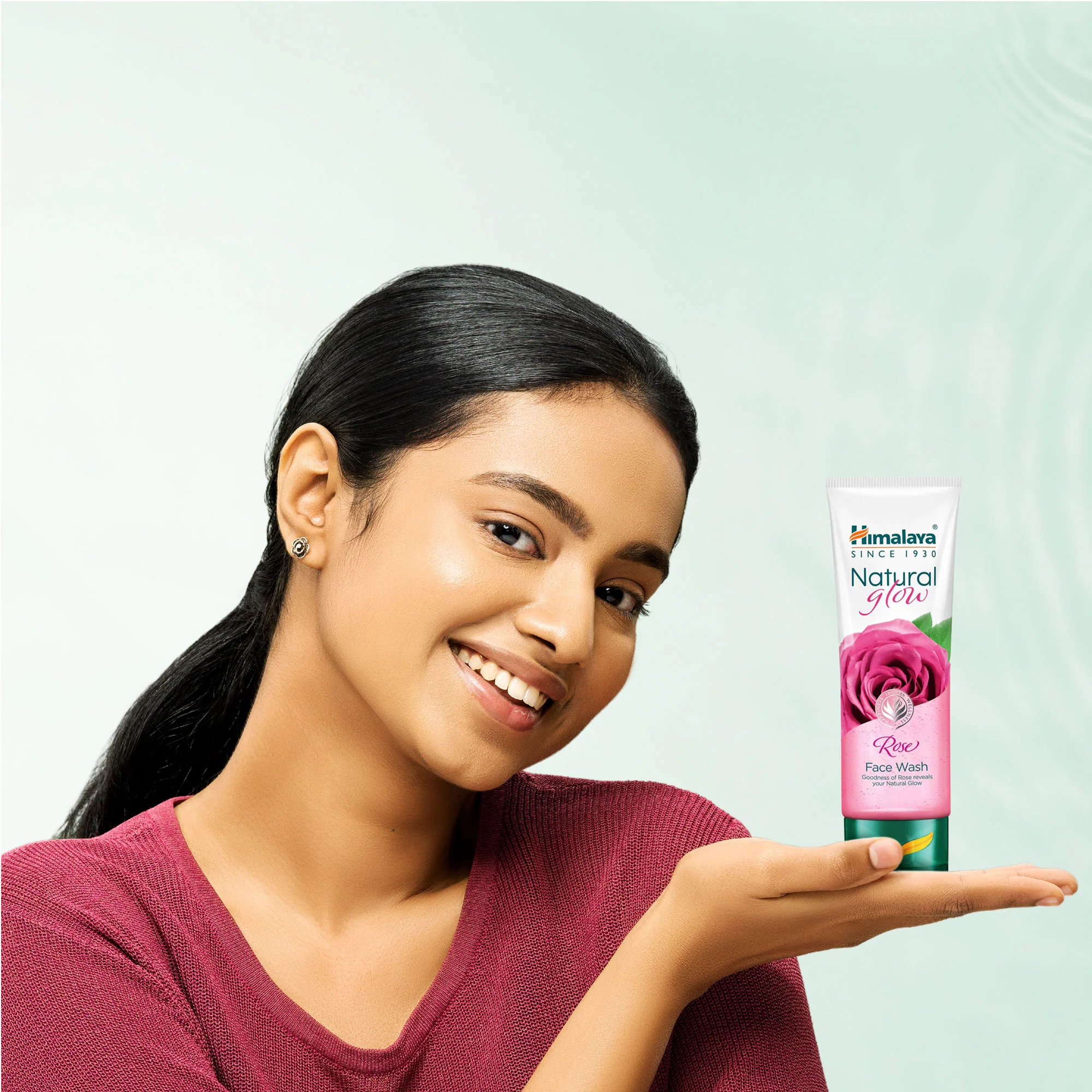 Himalaya Natural Glow Rose Face Wash - Image 4
